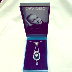 Limited edition Newbridge Garbo pendant
